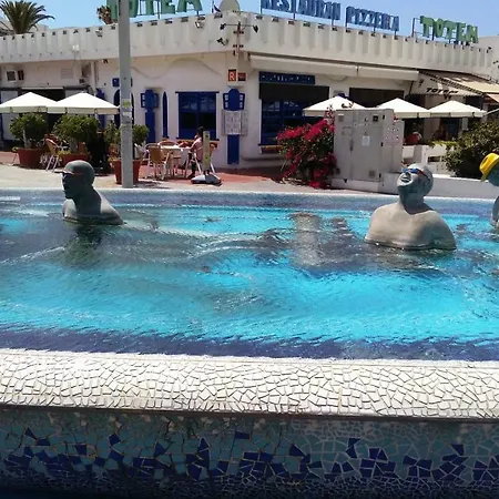 For 4 People, Costa Del Silencio, Chaparral, Near The Ocean, Wifi * Costa Del Silencio